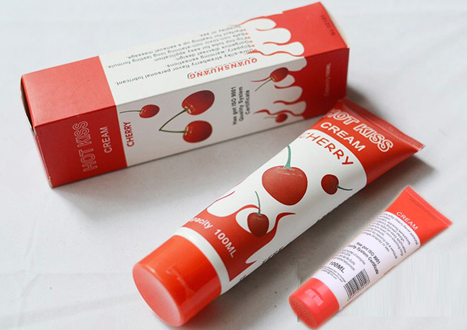 gel-boi-tron-hot-kiss-cream-huong-cherry-100ml-3